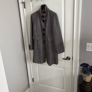 CoffeeShop Monochrome Women's Coat with Bold Buttons